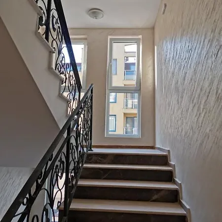 Apartment Golden Rose